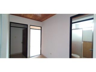 Foto 5 de SE ARRIENDA APARTAMENTO EN TERCER PISO CALLE 30 CON 29A