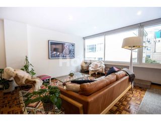 Foto 6 de Se vende apartamento en Chico reservado totalmente remodelado