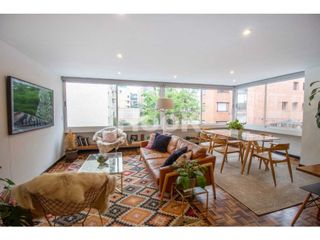 Foto 2 de Se vende apartamento en Chico reservado totalmente remodelado