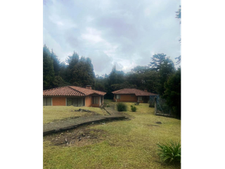 Finca con cabañas en Santa Elena vereda Perico