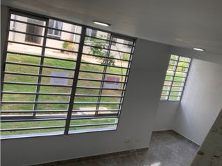 Foto 1 de SE VENDE APTO EN ALAMEDA $165.000.000