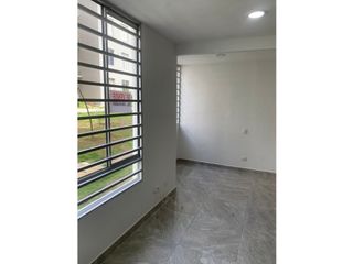 Foto 12 de SE VENDE APTO EN ALAMEDA $165.000.000