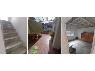 Vendo casa de tres niveles en Castilla