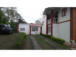 Foto 6 de Casa en venta en Silvania con Lote