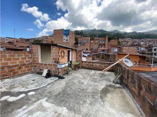 Casa en Venta Manrique las Esmeraldas, Medellín Antioquia.