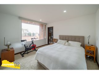 Apartamento Arriendo :: 290 m² + 37 m² :: El Refugio :: $13M