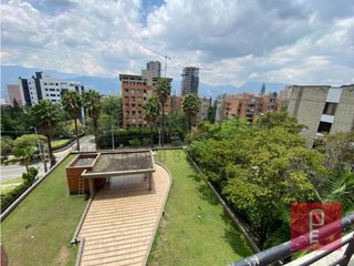 Foto 12 de Apartaestudio en Arriendo Los Balsos Medellin