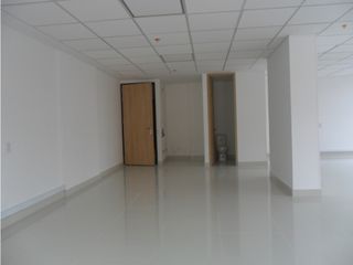 Oficina en venta en edificio Office 120 136m2 - 2 Baños - 4 Garajes