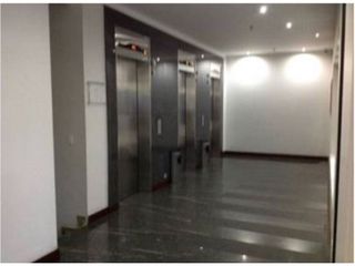 Vendo oficinas AAA en Chicó Navarra, sobre vía principal 355 m2