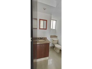 Foto 9 de Apartamento para la venta en el norte cali barrio la flora unidad