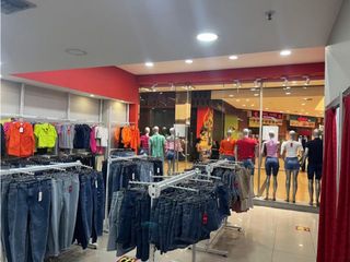 Foto 10 de LOCAL EN VENTA EN CENTRO COMERCIAL