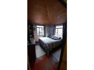 Foto 3 de Venta Casa Cota con Mansarda en madera (GU)
