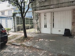 Foto 1 de Se alquila casa para oficinas o consultorios médicos santa isabel cali