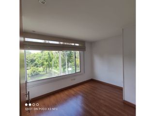 PARA ARRIENDO APTO DE 113 M2 EN PUENTE LARGO-JA