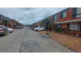 Foto 38 de VENTA HERMOSA CASA EN CASTILLA BOGOTA