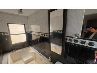 Foto 30 de VENTA HERMOSA CASA EN CASTILLA BOGOTA