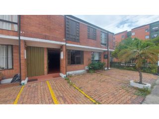 Foto 3 de VENTA HERMOSA CASA EN CASTILLA BOGOTA