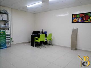 Foto 5 de VENTA DE CASA COMERCIAL BARRIO CAMPIÑA