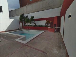 Se vende Casa con piscina en Riomar