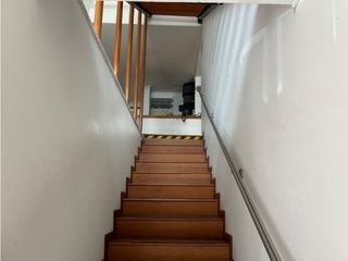Foto 2 de VENDO - ARRIENDO CASA PARA OFICINA O EMPRESAS Barrio San Luis