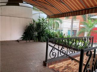Arrendar en Bmanga casa ubicada frente a Centro Comercial Cabecera