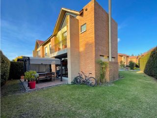 Hacienda Fontanar casa tipo Aliso venta cocina remodelada