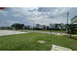 VENTA DE EXCELENTE LOTE EN CONDOMINIO SECTOR LAS MERCEDES