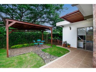 HERMOSA CASA EN VENTA EN CONDOMINIO LA MORADA