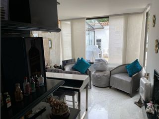 Foto 8 de VENDO CASA NIZA ANTIGUA REMODELADA