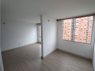 Apartamento de 2 habitaciones + Estudio en Castilla la Nueva