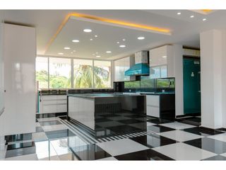 Foto 18 de SE VENDE CASA MANSION DE LUJO EN LAGOS DEL CAUJARAL