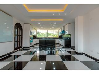 Foto 17 de SE VENDE CASA MANSION DE LUJO EN LAGOS DEL CAUJARAL