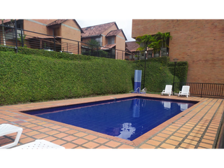 Foto 1 de VENTA APARTAESTUDIO TIPO TOWN HOUSE AV SUR PEREIRA