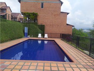 Foto 2 de VENTA APARTAESTUDIO TIPO TOWN HOUSE AV SUR PEREIRA