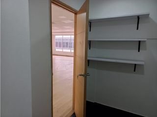 Foto 14 de Se vende o arrienda oficina Chicó Reservado-Bogotá