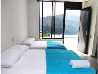 Foto 8 de Maat vende Casa Campestre-Villeta 1.400m2 $1.400Millones