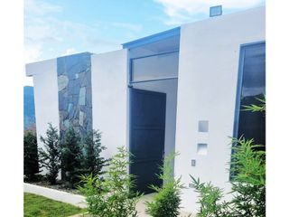 Foto 4 de Maat vende Casa Campestre-Villeta 1.400m2 $1.400Millones
