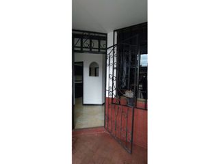 Foto 2 de SE VENDE O PERMUTA APARTAMENTO CENTRAL EN YOPAL