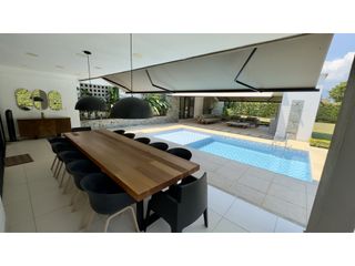 VENTA DE ESPECTACULAR CASA DE UN NIVEL EN CONDOMINIO LA MORADA