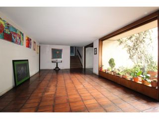 Casa Rosales: 650m2, jardín, terraza, 5H, 3.5B y 4P