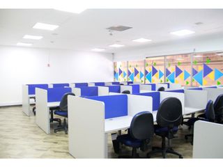 Local/oficinas/bodega Centro Internacional: 988m2 + mezzanine