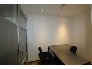 Local/oficinas/bodega Centro Internacional: 988m2 + mezzanine