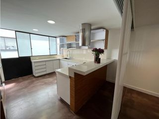 Foto 15 de Apartamento en venta ubicado en Rosales rea de 186 metros
