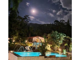 Amoblado Espectacular Finca Girardota Antioquia - Precio por noche.