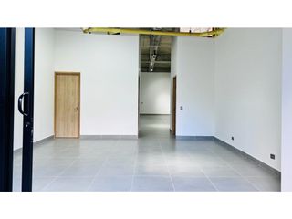 Foto 4 de VENTA OFICINA MALL LE MONT COMERCIO
