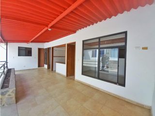 Maat vende Casa, Centro-Villeta 130m2 $420Millones