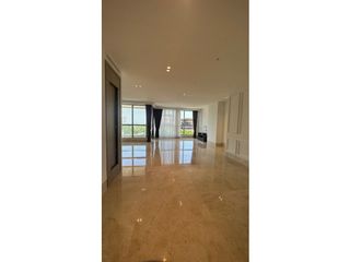 Foto 5 de SE VENDE APARTAMENTO EN EL GOLF