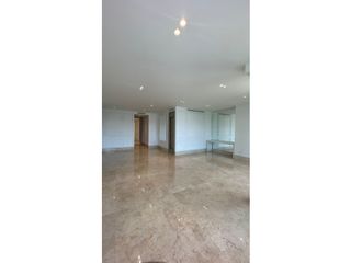 Foto 10 de SE VENDE APARTAMENTO EN EL GOLF
