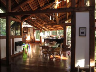 Foto 10 de VENTA CASA 260m2 - LOTE 14.000m2  3H/4B/3G LA FLORESTA MH