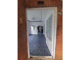 Foto 3 de SE ARRIENDA CASA EN EL BARRIO SAN JORGE
